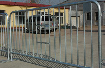 crowd control barrier