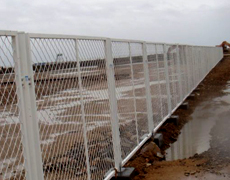 guarding mesh fence